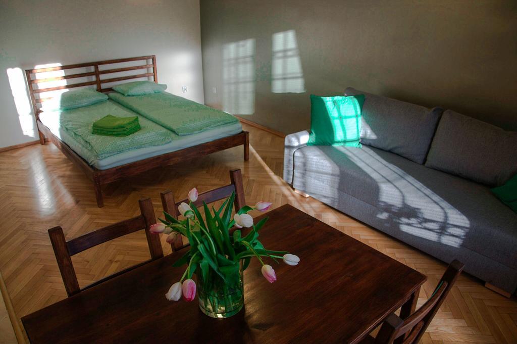 Apartamenty Stary Rynek Paderewskiego Poznan Luaran gambar
