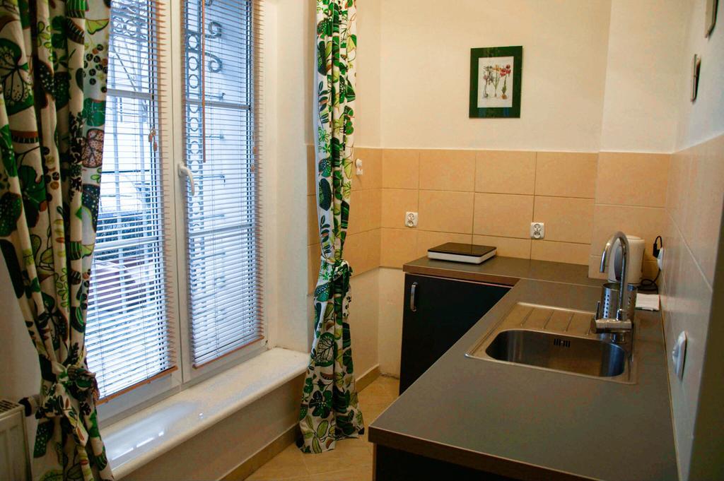 Apartamenty Stary Rynek Paderewskiego Poznan Luaran gambar