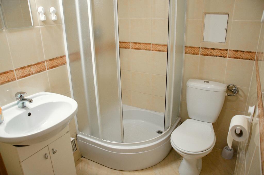 Apartamenty Stary Rynek Paderewskiego Poznan Luaran gambar